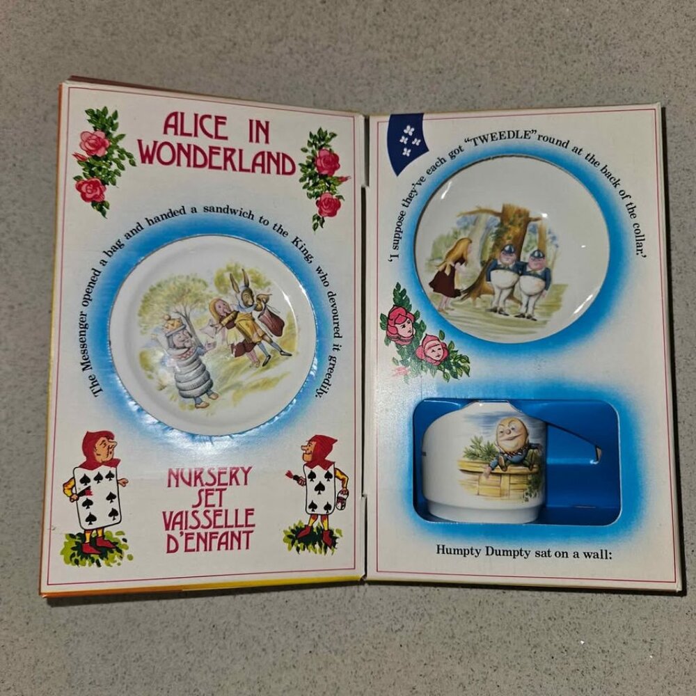 Vintage ALICE in WONDERLAND Child's Dishes Set - ENGLAND - Johnson Bros - NEW